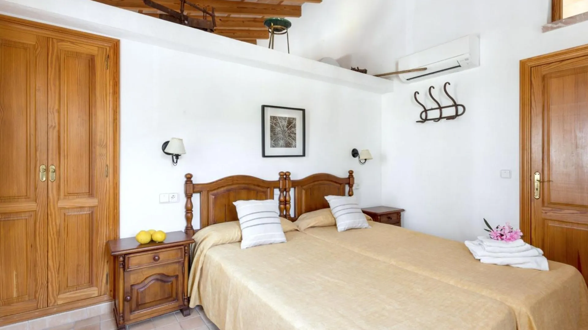 Mountain View Apartment Pollenca